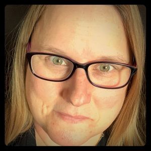 Meet your Posher, Vicki